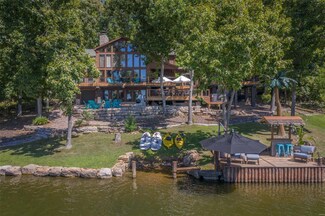 995 Aspen Circle Dr, Wright City, MO 63390