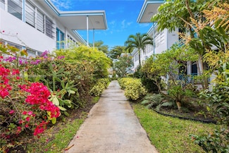 4720 Pine Tree Dr Unit 5, Miami Beach, FL 33140