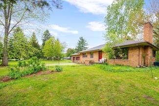 1066 Knight Rd, Ann Arbor, MI 48103