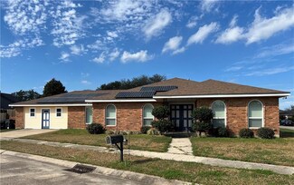 7021 Curran Rd, New Orleans, LA 70126