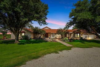 2246 County Road 185, Rochester, TX 79544
