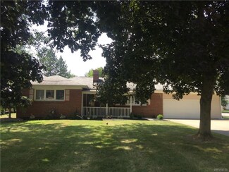 487 Harris Hill Rd, Bowmansville, NY 14026