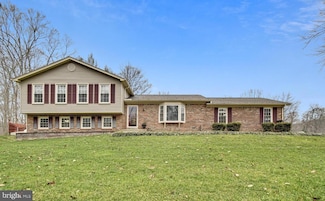 9230 Mimosa Dr, La Plata, MD 20646