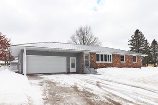 808 12th St, Mosinee, WI 54455