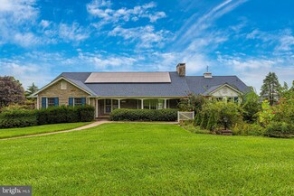7412 Round Hill Rd, Frederick, MD 21702