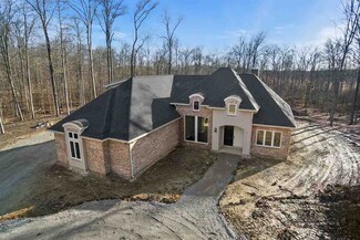 8730 Schlatter Rd, Leo, IN 46765