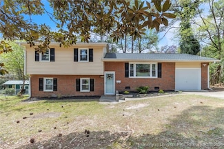 744 Chadwick Rd, Fayetteville, NC 28301