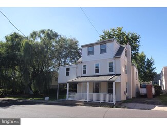 723 Glasgow St, Pottstown, PA 19464