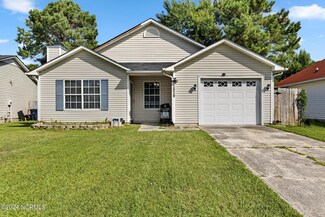 2039 W Windgate Ct, Jacksonville, NC 28546