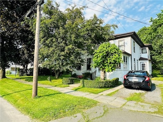 94 N Division St, Auburn, NY 13021