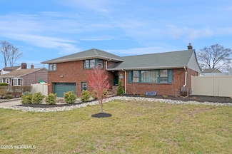 765 Harrell Ave, Woodbridge, NJ 07095