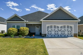 106 Kettle River Ln, Bonaire, GA 31005