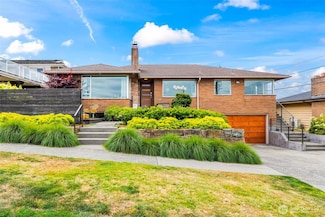 2209 NW 93rd St, Seattle, WA 98117