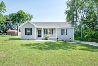 425 Royal Dr, Rock Island, TN 38581