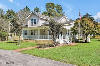 370 Carr Ave, Rocky Point, NC 28457