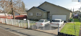 2504 Montclair St, Stockton, CA 95205