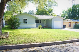 6041 Walnut Dr, Fort Worth, TX 76114