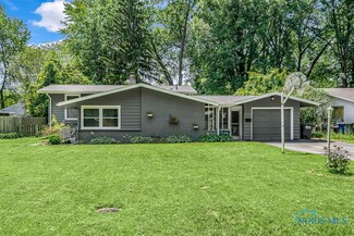 2613 Schroeder St, Toledo, OH 43613