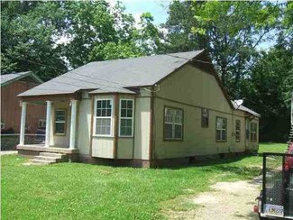 335 E Academy St, Canton, MS 39046