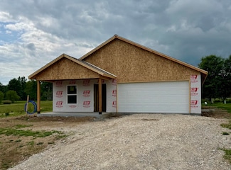 519 Bradley St, Auxvasse, MO 65231