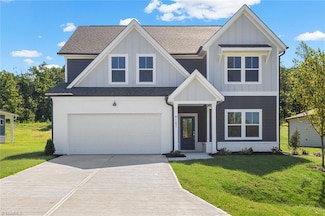 9151 Stoney River Ln, Kernersville, NC 27284