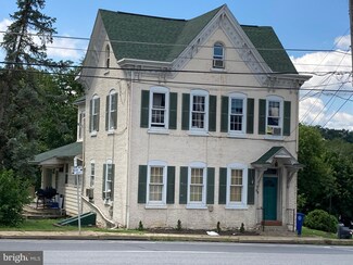 80 N Centre Ave, Leesport, PA 19533