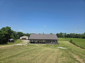 5811 W Janssen Ln, Crawfordsville, IN 47933
