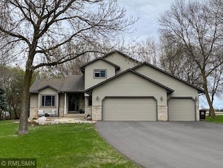 20041 Twin Oaks Cir, Jordan, MN 55352