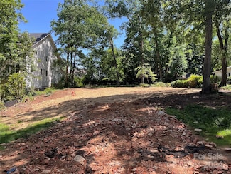 622 Ashworth Rd, Charlotte, NC 28211