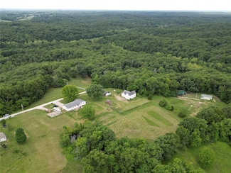 303 Bird Song Ln, Saint Clair, MO 63077