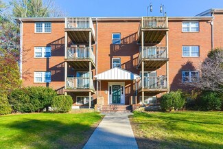 52 Burnap Rd Unit 5, Holliston, MA 01746