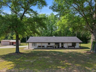 13025 Fm 130, Hughes Springs, TX 75656