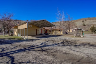 14839 Tarpon Dr, Montague, CA 96064