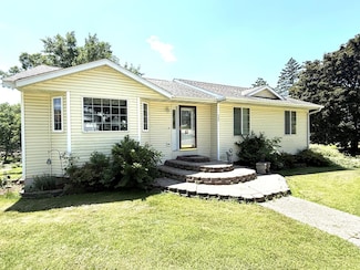 300 Linden Ave E, Kimball, MN 55353