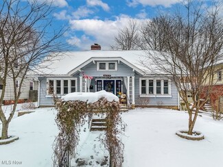 473 Sunset View Dr, Akron, OH 44320