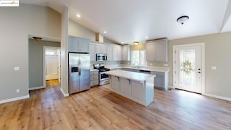 18211 Hammer Ln, Tuolumne, CA 95379