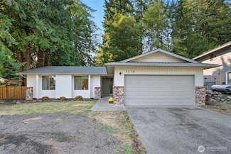 1210 NW Huckle Dr, Bremerton, WA 98311
