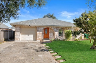 4429 Lake Vista Dr, Metairie, LA 70006