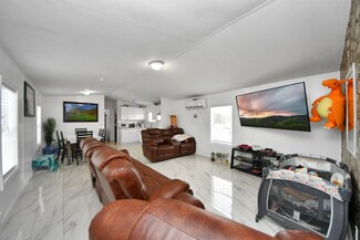 411 Road 3556, Cleveland, TX 77327