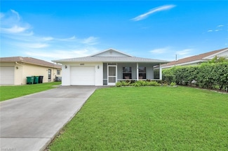 695 104th Ave N, Naples, FL 34108