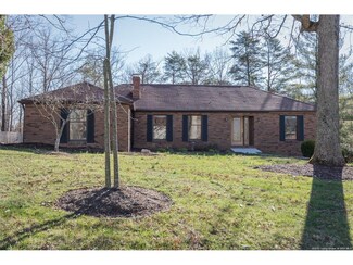 1119 Lakeview Dr, Borden, IN 47106