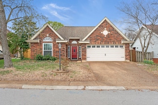 3125 Lake Dr, Hermitage, TN 37076