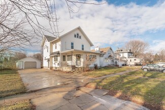 605 State St, Dysart, IA 52224