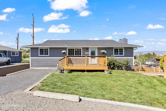 513 Viewcrest Place, Selah, WA 98942