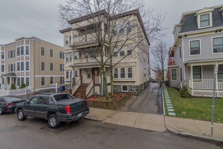 10 Centre Ave, Dorchester Center, MA 02124