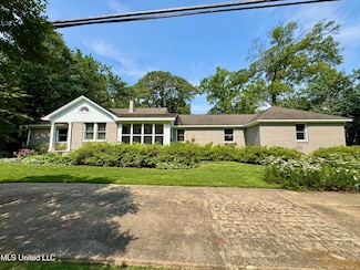 2293 Elm St, Hernando, MS 38632