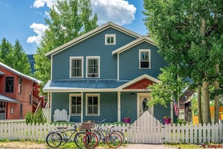220 Teocalli Ave, Crested Butte, CO 81224