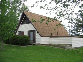 1438 Country Club Ln, Loda, IL 60948