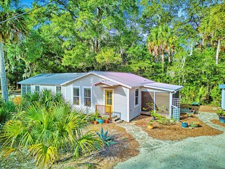 241 Dr Frederick S Humphries St, Apalachicola, FL 32320