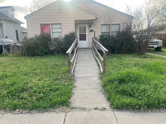 513 Clark St, Garland, TX 75040